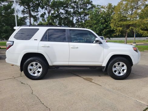 Used 2015 Toyota 4Runner SR5 RWD image 8