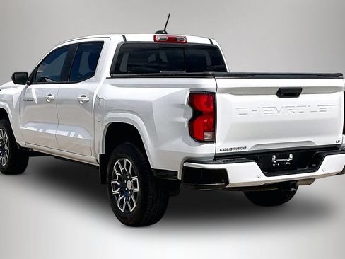 Used 2024 Chevrolet Colorado LT w/ LT Convenience Package III RWD image 4
