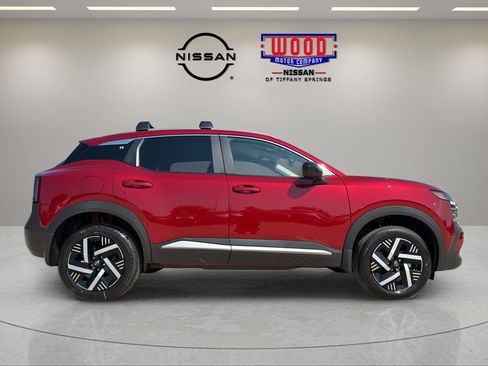New 2026 Nissan Kicks SV w/ Cold Weather Package FWD image 2