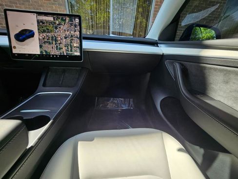 Used 2023 Tesla Model Y Performance AWD/4WD image 54