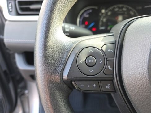 Certified 2025 Toyota RAV4 XLE image 17