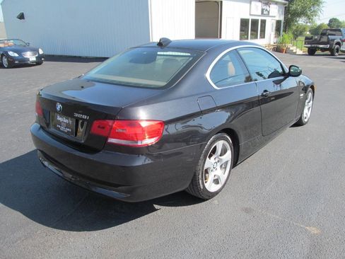 Used 2010 BMW 328i xDrive Coupe image 4
