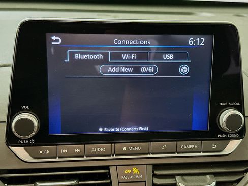 Used 2024 Nissan Altima 2.5 SV AWD/4WD image 22