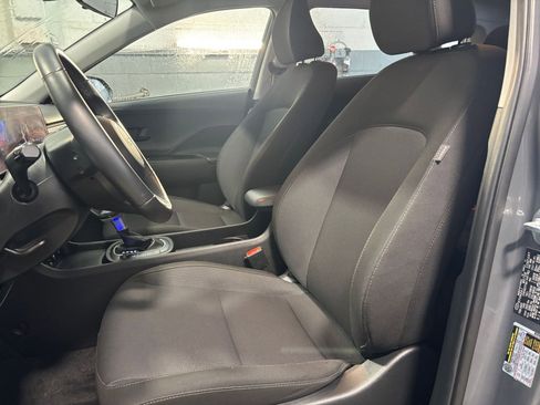 Used 2025 Hyundai Kona SEL image 36