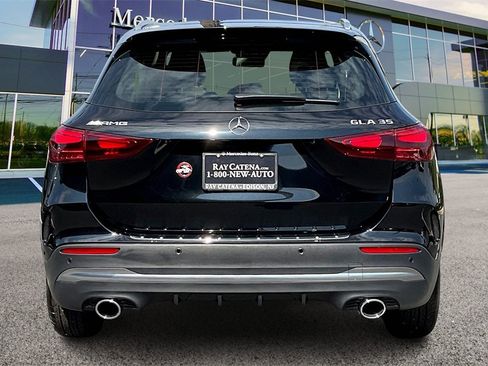 Used 2025 Mercedes-Benz GLA 35 AMG 4MATIC image 4