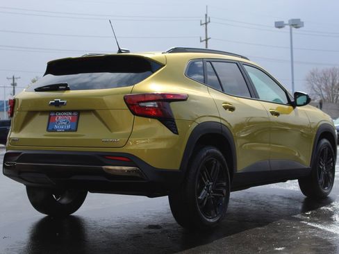 Used 2025 Chevrolet Trax ACTIV w/ Driver Confidence Package image 8