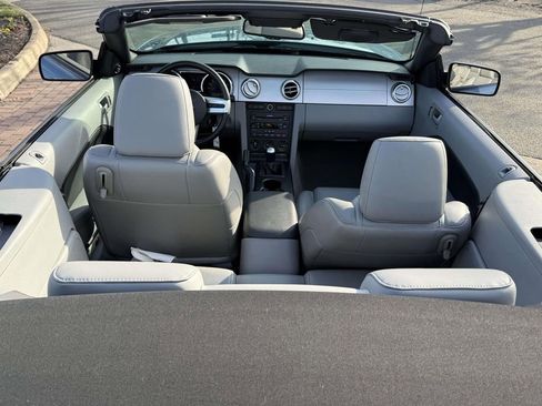 Used 2007 Ford Mustang GT Premium image 12