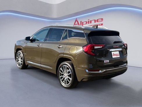 Used 2023 GMC Terrain Denali w/ LPO, Floor Liner Package AWD/4WD image 3