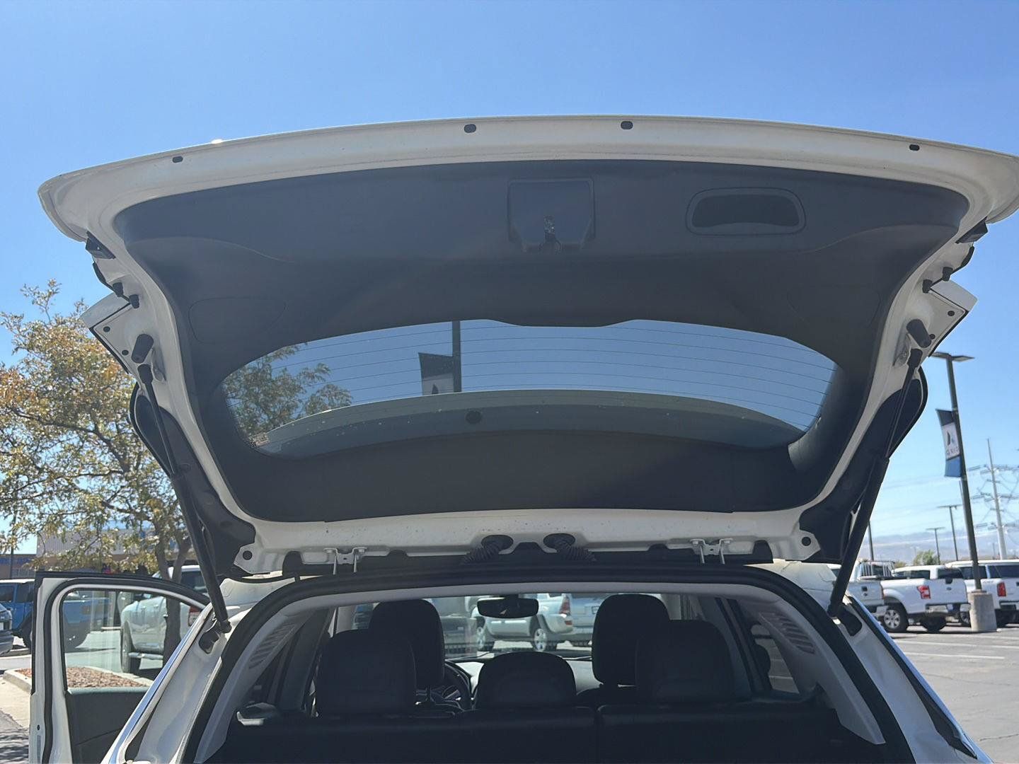 Used 2019 Jeep Compass Latitude w/ Popular Equipment Group AWD/4WD image 29