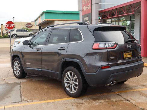 Used 2022 Jeep Cherokee Latitude Lux w/ Sun & Sound Group FWD image 13
