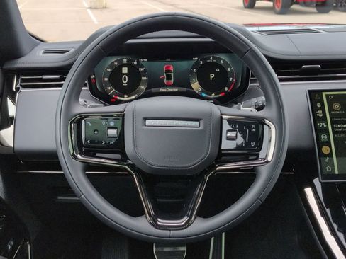 Used 2025 Land Rover Range Rover Sport Dynamic SE AWD/4WD image 23