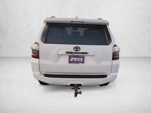 Used 2015 Toyota 4Runner SR5 AWD/4WD image 14