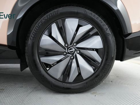 Used 2023 Nissan Ariya image 17