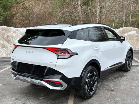 Used 2023 Kia Sportage SX image 5