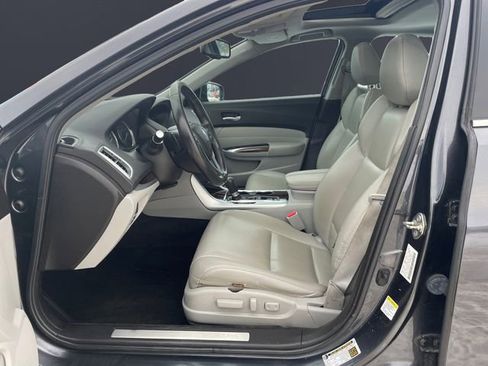 Used 2016 Acura TLX image 9