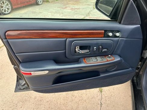 Used 1998 Cadillac De Ville FWD image 10