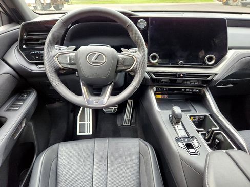 Used 2024 Lexus TX 500h AWD image 19