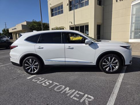 Used 2026 Acura MDX FWD w/ Technology Package image 5
