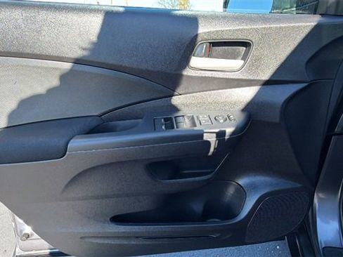 Used 2015 Honda CR-V LX image 19