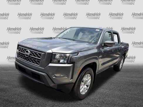 Used 2024 Nissan Frontier SV w/ SV Convenience Package RWD image 5