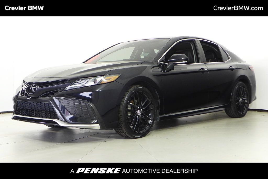 Used 2023 Toyota Camry XSE FWD image 1