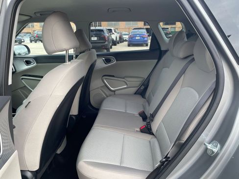 Used 2025 Kia Soul LX w/ LX Technology Package image 23