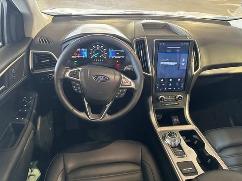Used 2024 Ford Edge SEL w/ Convenience Package image 10