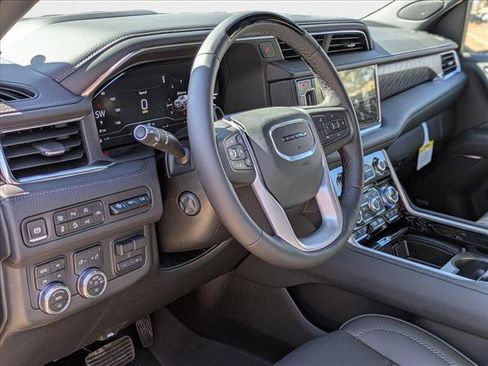 New 2024 GMC Yukon XL Denali w/ Advanced Technology Package image 3