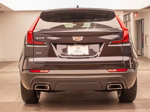 Used 2023 Cadillac XT4 Luxury w/ Cold Weather Package image 7