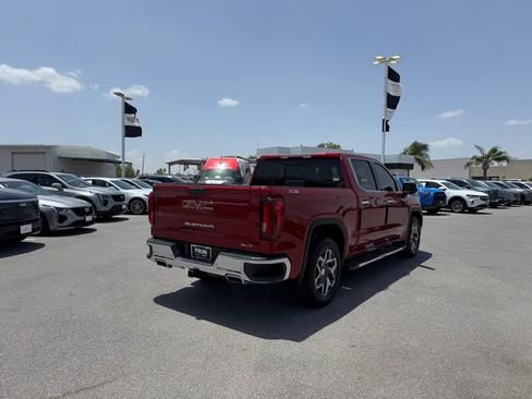 Used 2023 GMC Sierra 1500 SLT AWD/4WD image 5