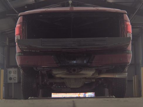 Used 2016 Ford F150 Lariat w/ Equipment Group 502A Luxury image 7