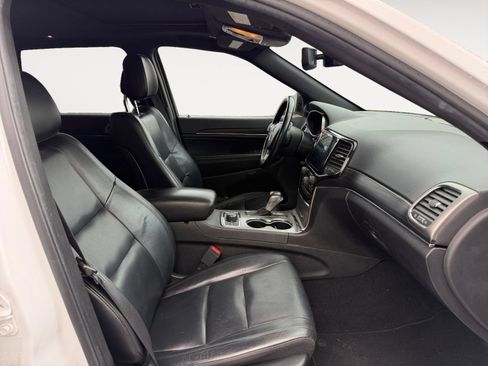 Used 2021 Jeep Grand Cherokee Limited AWD/4WD image 15
