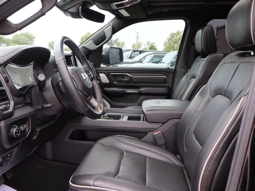 Used 2020 RAM 1500 Limited w/ Black Appearance Package RWD image 21