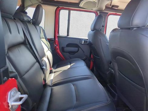 Used 2025 Jeep Wrangler Willys image 22