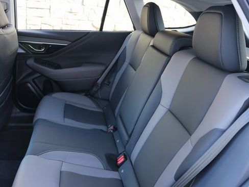 Used 2025 Subaru Outback Onyx Edition image 21