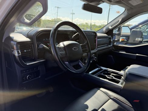 Used 2024 Ford F250 Lariat w/ Lariat Ultimate Package AWD/4WD image 9