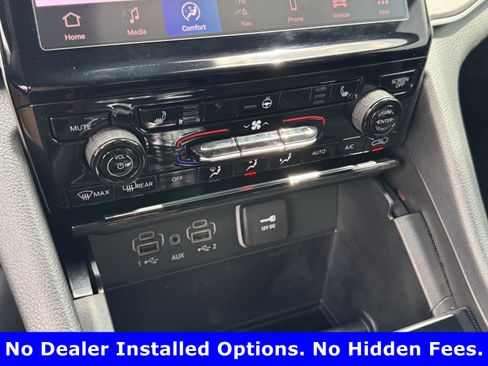 Used 2025 Jeep Grand Cherokee L Limited w/ Black Appearance Package RWD image 18