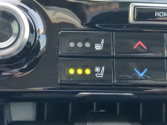 Used 2020 Toyota Highlander Platinum FWD image 29