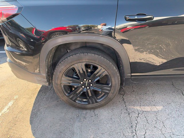 Used 2025 GMC Acadia Elevation w/ Elevation Premium Package FWD image 14