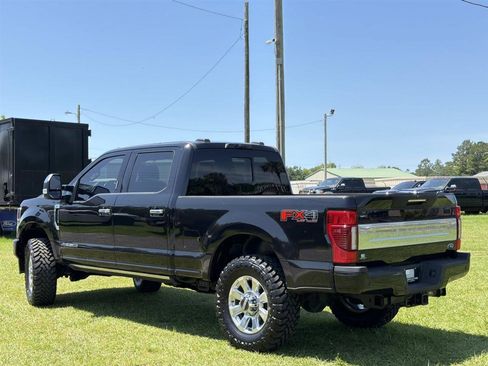 Used 2022 Ford F350 Platinum AWD/4WD image 8