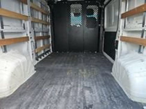 Used 2025 RAM ProMaster 2500 w/ U-Haul Equipment Group FWD image 17