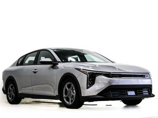 Used 2025 Kia K4 FWD video 1