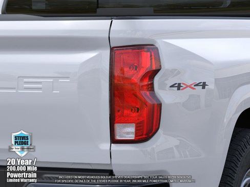 New 2026 Chevrolet Colorado W/T image 11