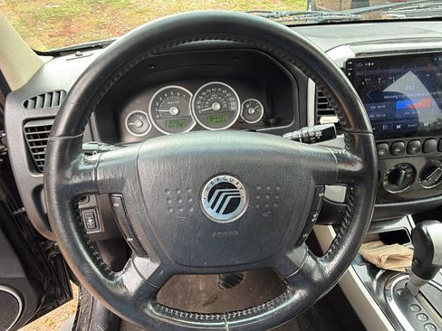 Used 2005 Mercury Mariner 2WD V6 image 28