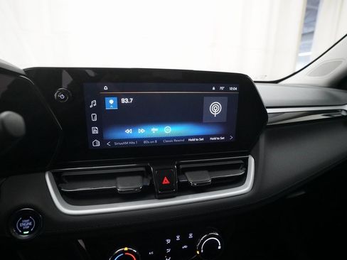 Used 2025 Chevrolet TrailBlazer LT image 6