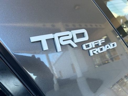 Used 2017 Toyota 4Runner TRD Off-Road image 14