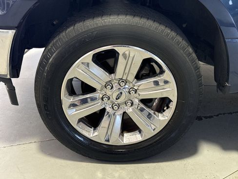 Used 2019 Ford F150 XLT w/ Equipment Group 302A Luxury AWD/4WD image 13