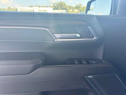 Used 2023 Chevrolet Silverado 1500 LT AWD/4WD image 12