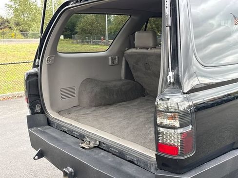 Used 2002 Toyota 4Runner SR5 w/ Upgrade Value Pkg 2 AWD/4WD image 21