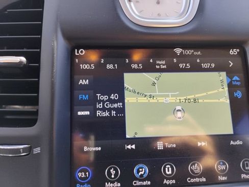 Used 2019 Chrysler 300 Limited w/ Safetytec Plus Group RWD image 24